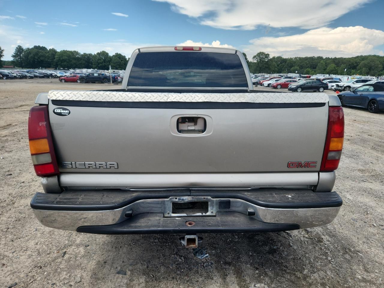 2002 GMC New Sierra C1500 VIN: 2GTEC19T821209977 Lot: 62962695