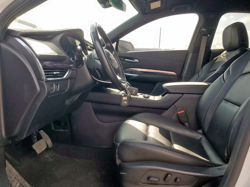  CADILLAC XT4 2021 Biały