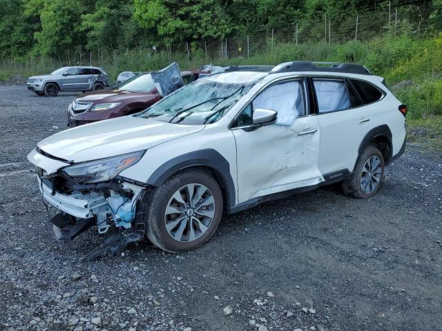 2025 Subaru Outback Touring