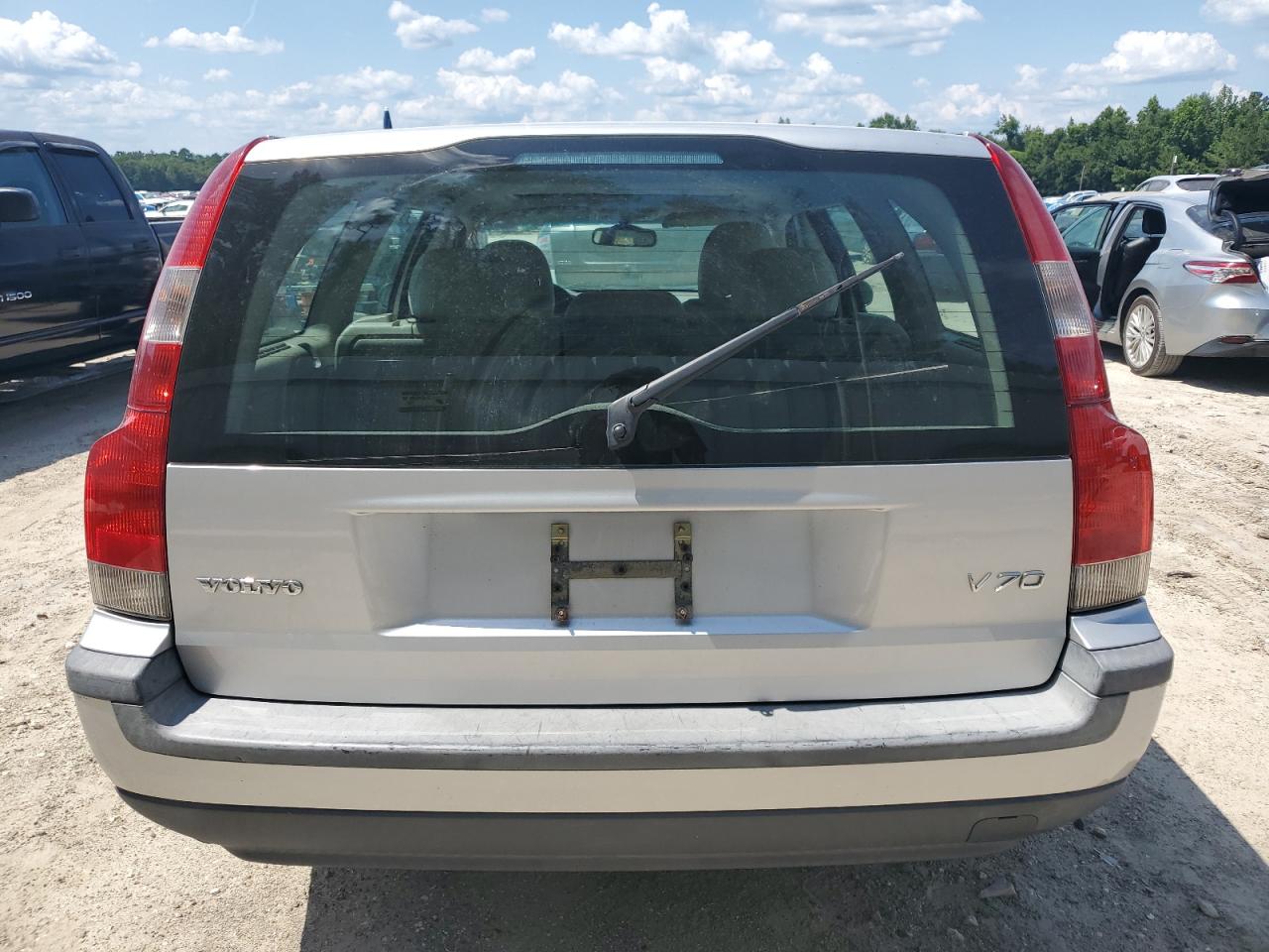 2002 Volvo V70 VIN: YV1SW61R722226447 Lot: 62111995