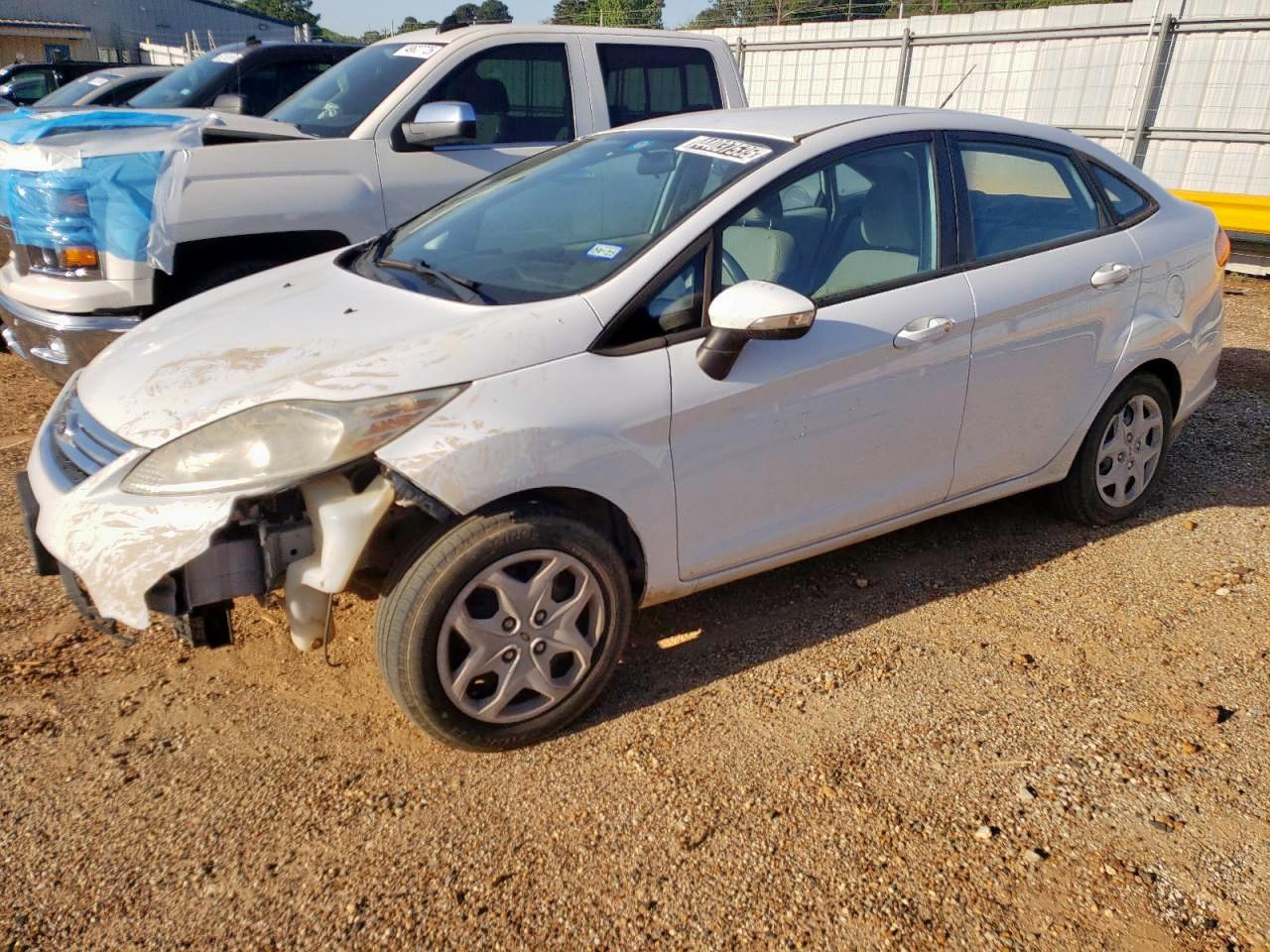 2013 Ford Fiesta Se zu verkaufen in Longview, TX - Front End