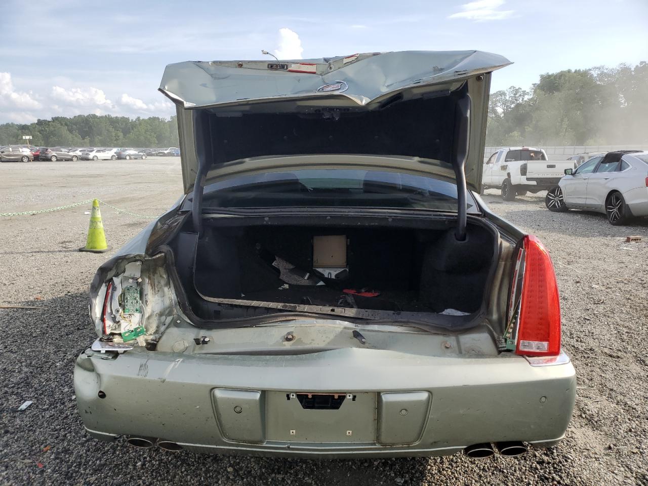 2006 Cadillac Dts VIN: 1G6KD57YX6U207022 Lot: 60931085