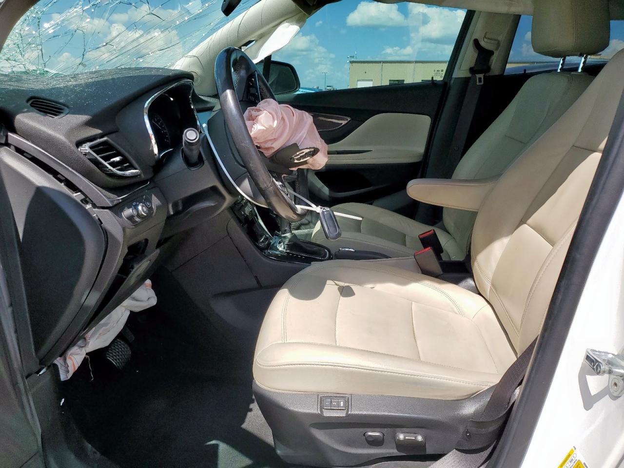 2019 Buick Encore Essence VIN: KL4CJCSM3KB752529 Lot: 62071245