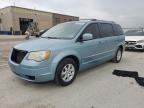 2010 Chrysler Town & Country Touring zu verkaufen in Kansas City, KS - Front End