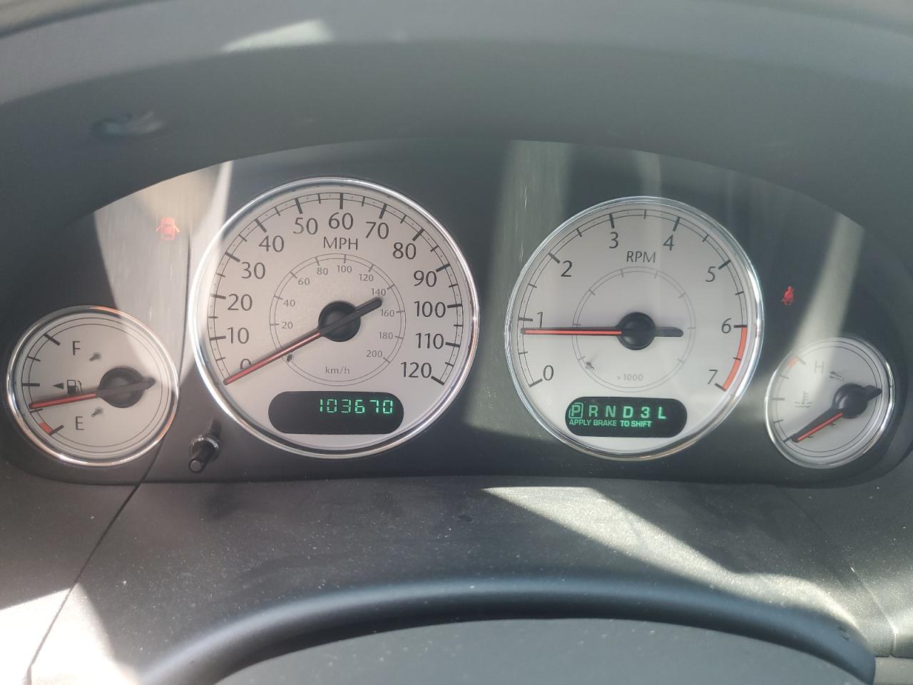 2005 Chrysler Town & Country Limited VIN: 2C8GP64L25R181275 Lot: 62170025