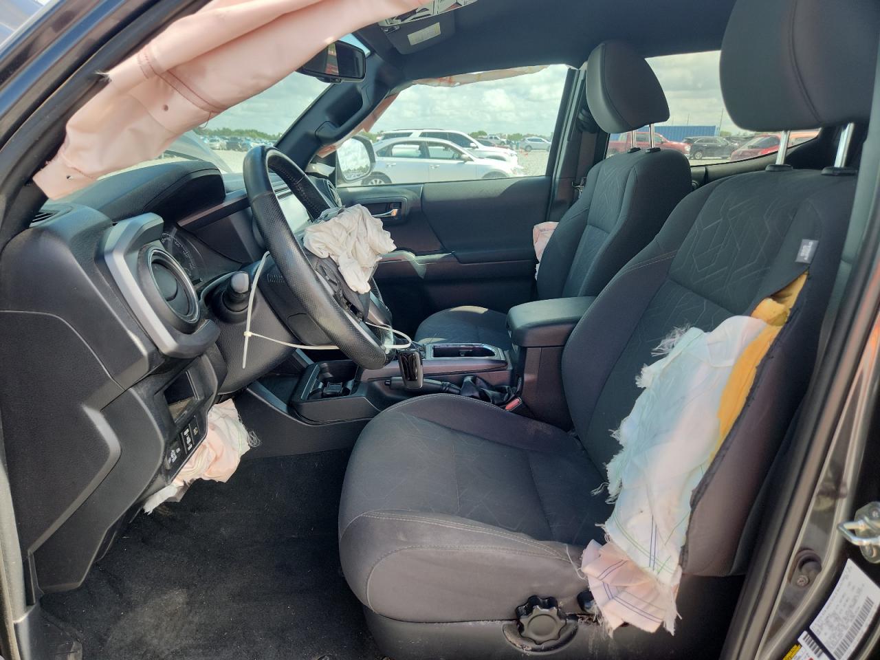 3TMCZ5AN2KM192497 2019 Toyota Tacoma Double Cab