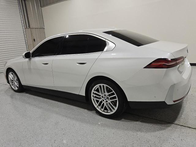 BMW 5 SERIES 2024 White