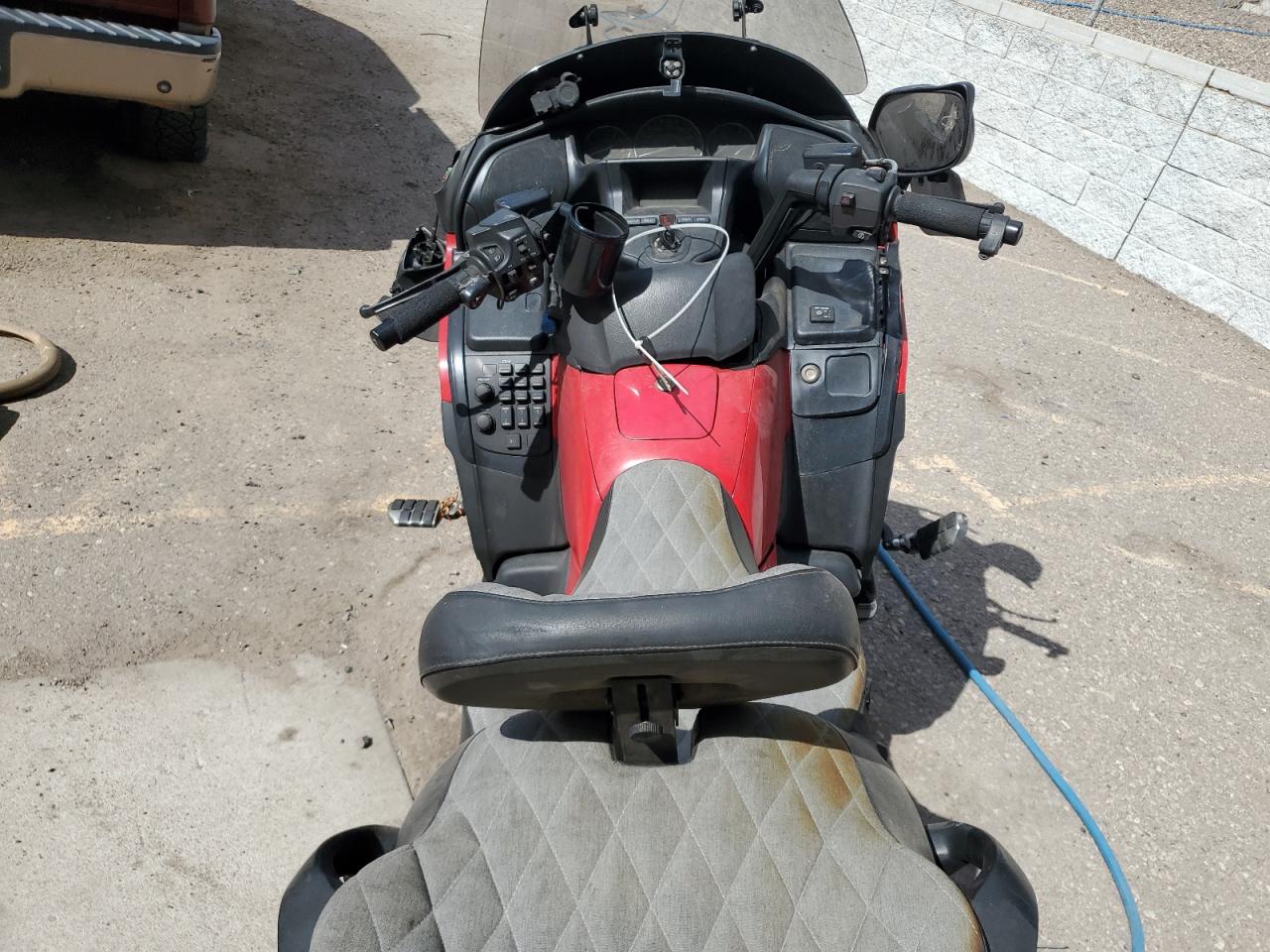 2013 Honda Gl1800 B VIN: JH2SC6848DK001330 Lot: 61400075