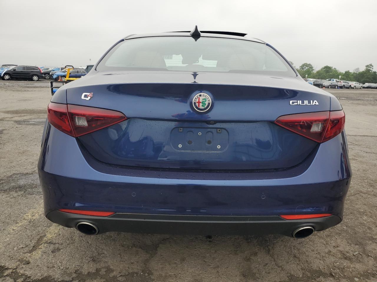 2017 Alfa Romeo Giulia Q4 VIN: ZARFAEDN7H7552467 Lot: 61160695