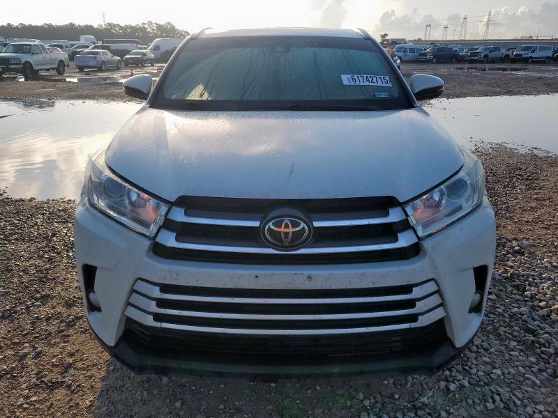  TOYOTA HIGHLANDER 2019 Белы