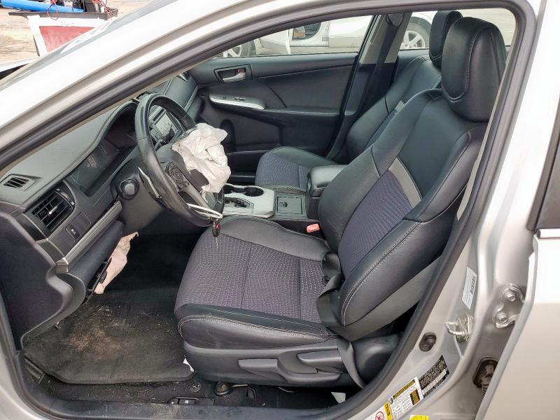  TOYOTA CAMRY 2014 Сріблястий