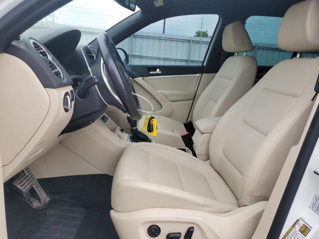  VOLKSWAGEN TIGUAN 2016 Biały