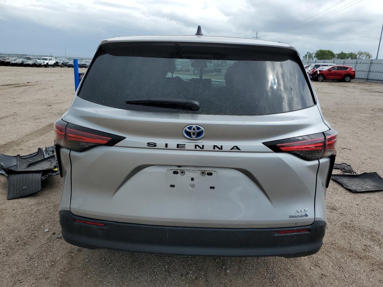2022 Toyota Sienna Xle VIN: 5TDYRKEC6NS132529 Lot: 61838385