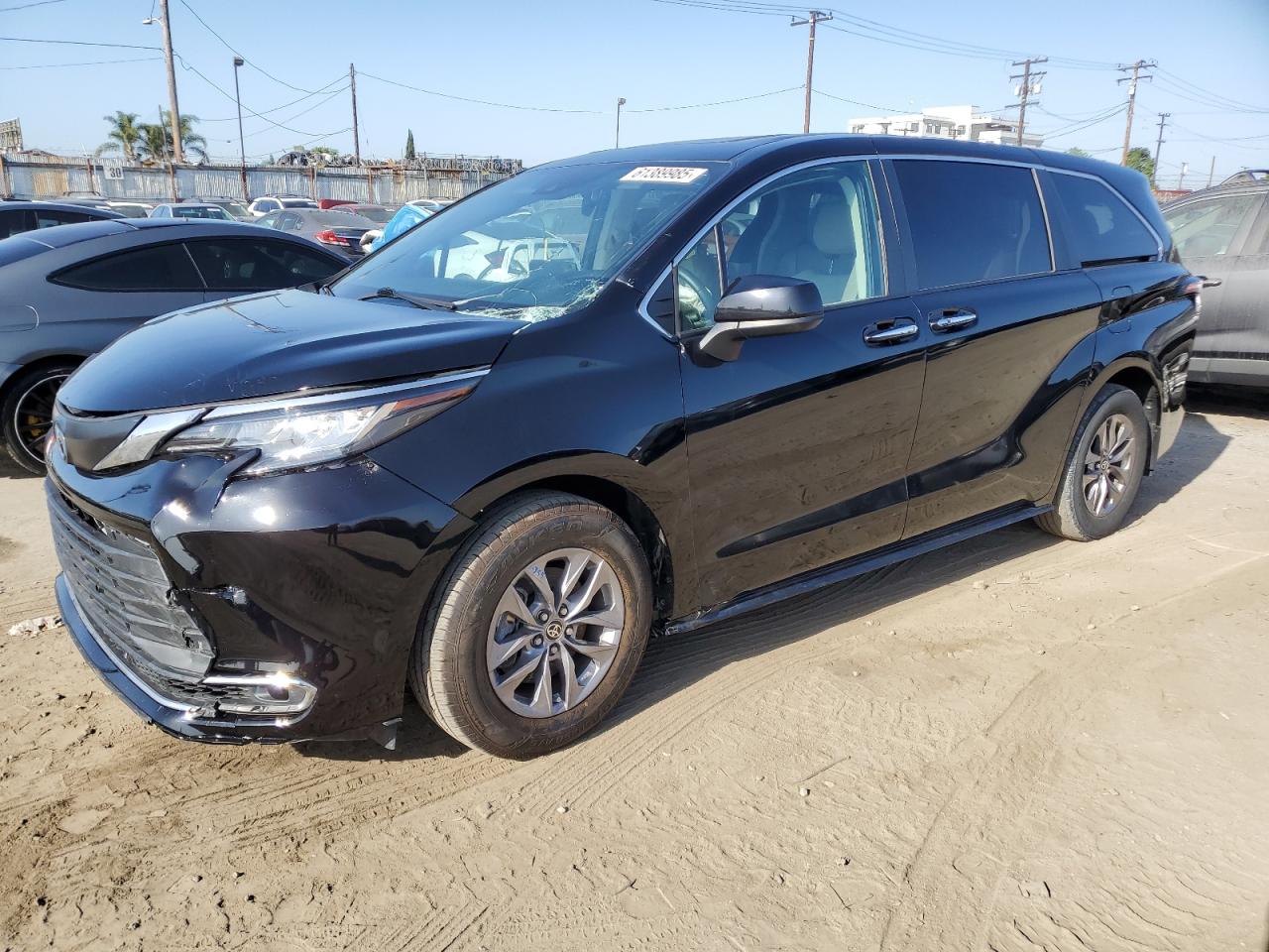 2023 Toyota Sienna Xle იყიდება Los Angeles-ში, CA - Front End