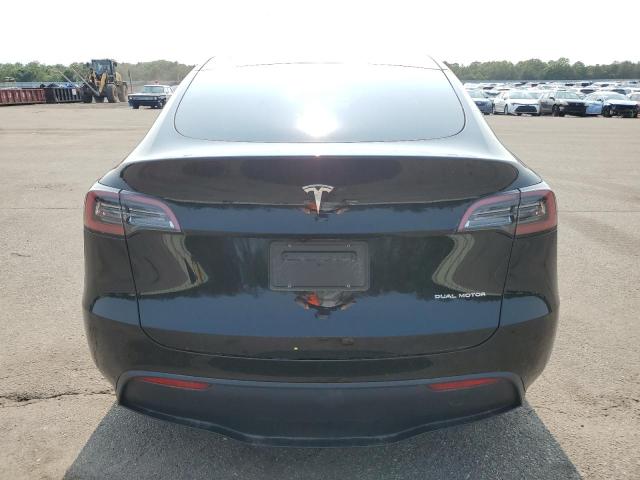  TESLA MODEL Y 2024 Чорний
