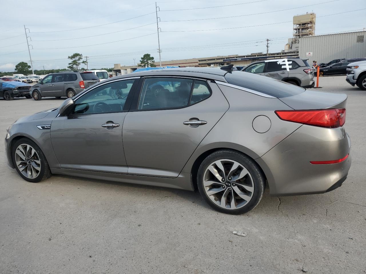 KIA OPTIMA 2015 VIN 5XXGR4A64FG418261 фото 2
