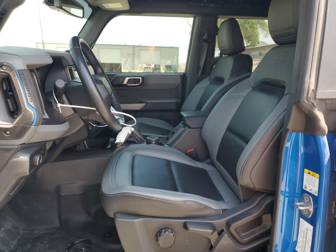 2022 Ford Bronco Base VIN: 1FMEE5DP1NLB14893 Lot: 61256255