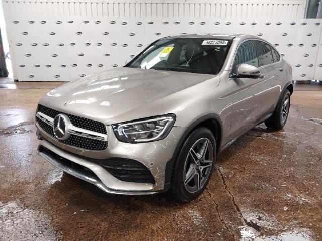 MERCEDES BENZ GLC 300 AM 2021