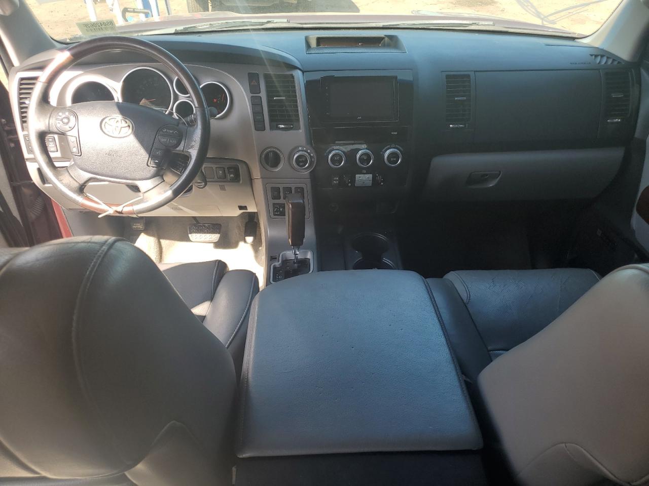 2011 Toyota Sequoia Platinum VIN: 5TDDW5G15BS042062 Lot: 61995405