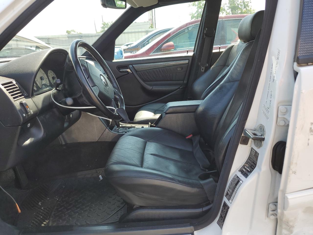1999 Mercedes-Benz C 230 VIN: WDBHA24G3XA757741 Lot: 62602045