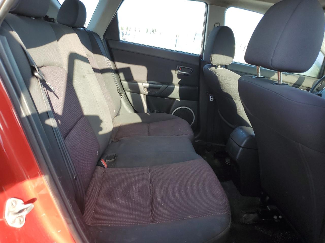 2004 Mazda 3 Hatchback VIN: JM1BK343241187668 Lot: 59346745
