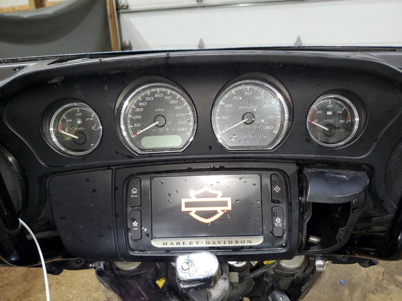 2015 Harley-Davidson Flhtcu Ultra Classic Electra Glide VIN: 1HD1FCM12FB615538 Lot: 61535575