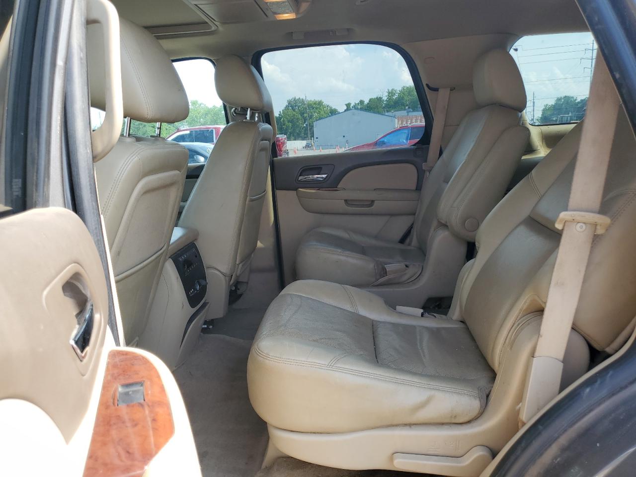 2011 Chevrolet Tahoe K1500 Ltz VIN: 1GNSKCE00BR203022 Lot: 61963055