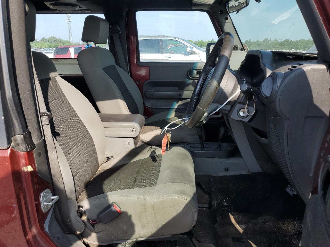 2008 Jeep Wrangler X VIN: 1J4FZ24128L526519 Lot: 62807345