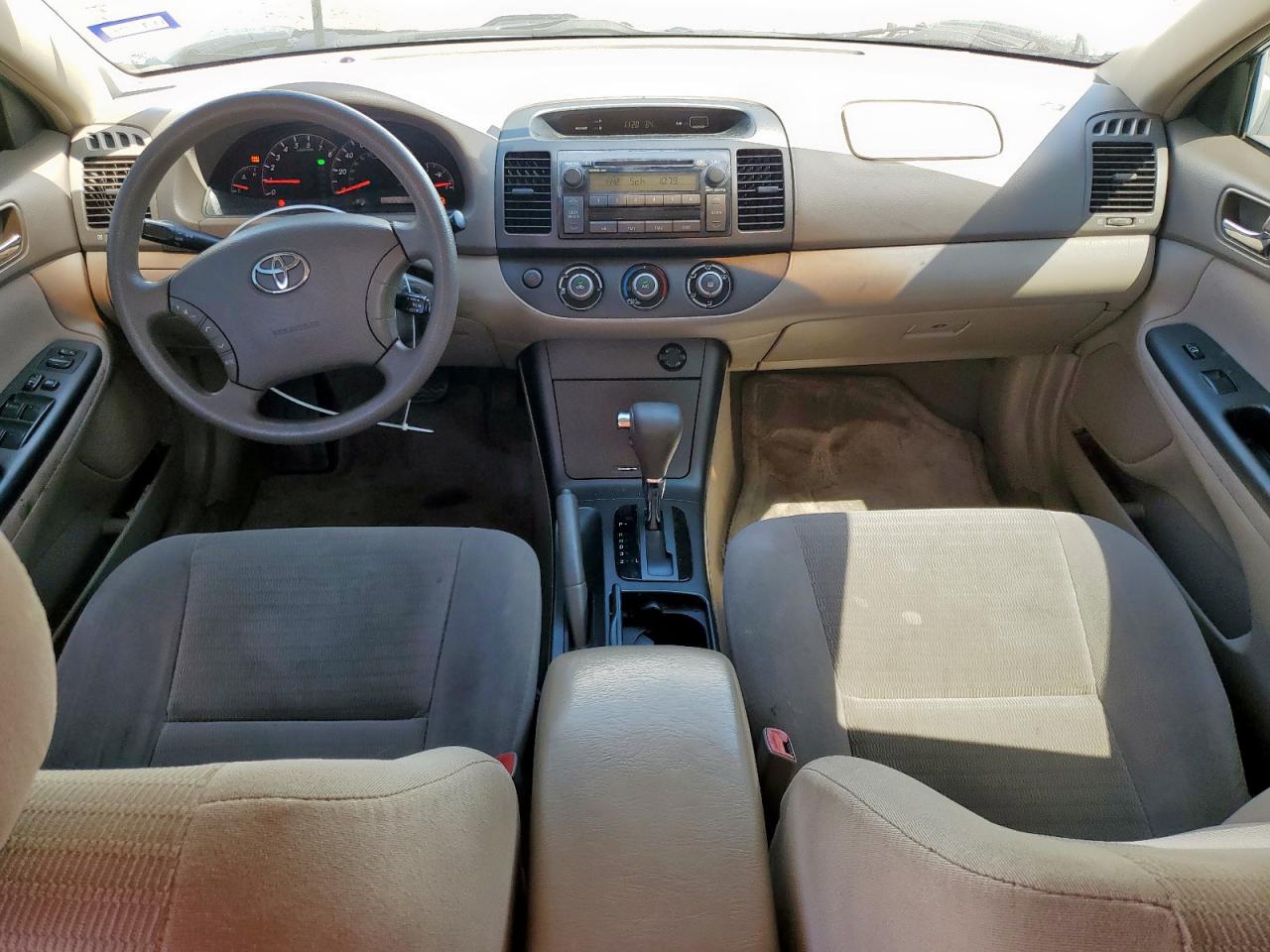 2005 Toyota Camry Le VIN: 4T1BE30K45U557275 Lot: 62864575