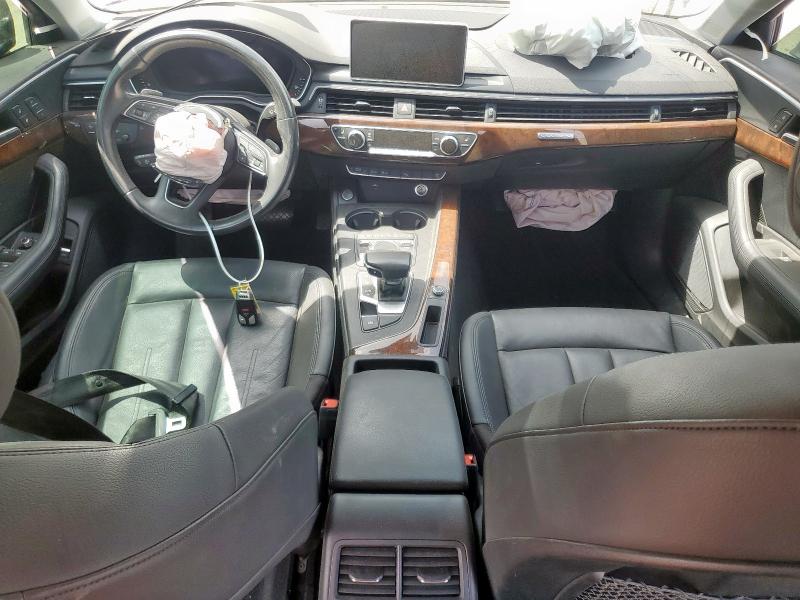  AUDI A4 2019 Granatowy