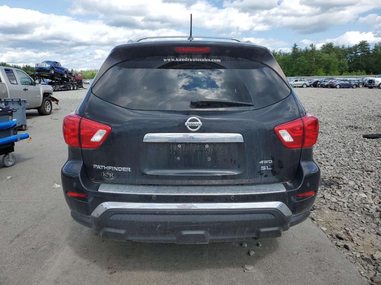 2018 Nissan Pathfinder S VIN: 5N1DR2MM9JC621006 Lot: 58789105