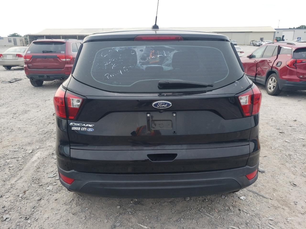 2019 Ford Escape S VIN: 1FMCU0F74KUB00163 Lot: 62375875