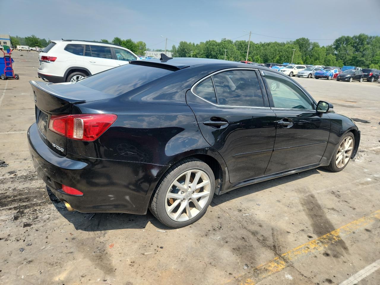 LEXUS IS 2011 VIN JTHCF5C28B5044712 photo 3