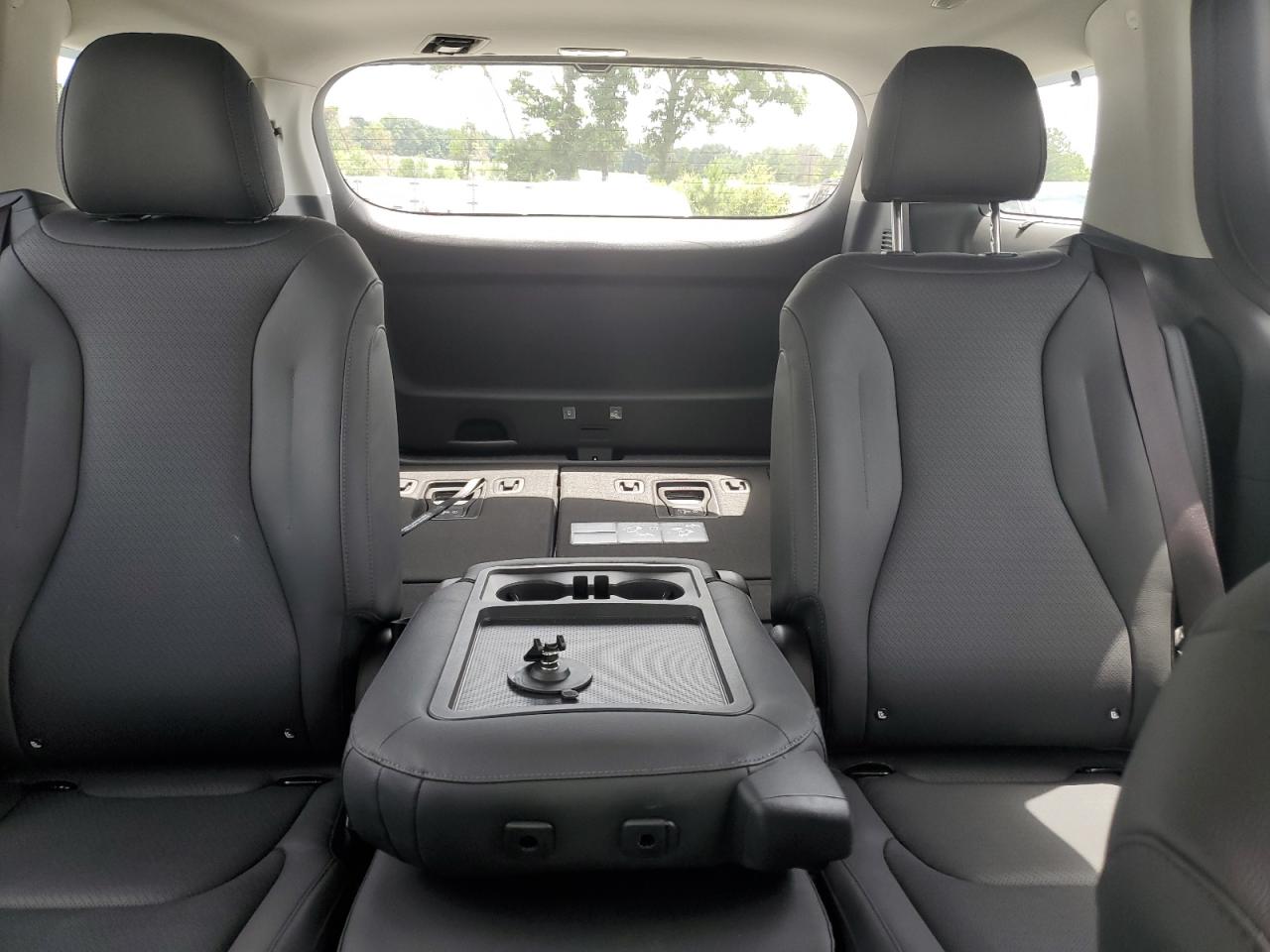 2025 Kia Carnival Sx VIN: KNDNE5KA2S6066592 Lot: 60681395