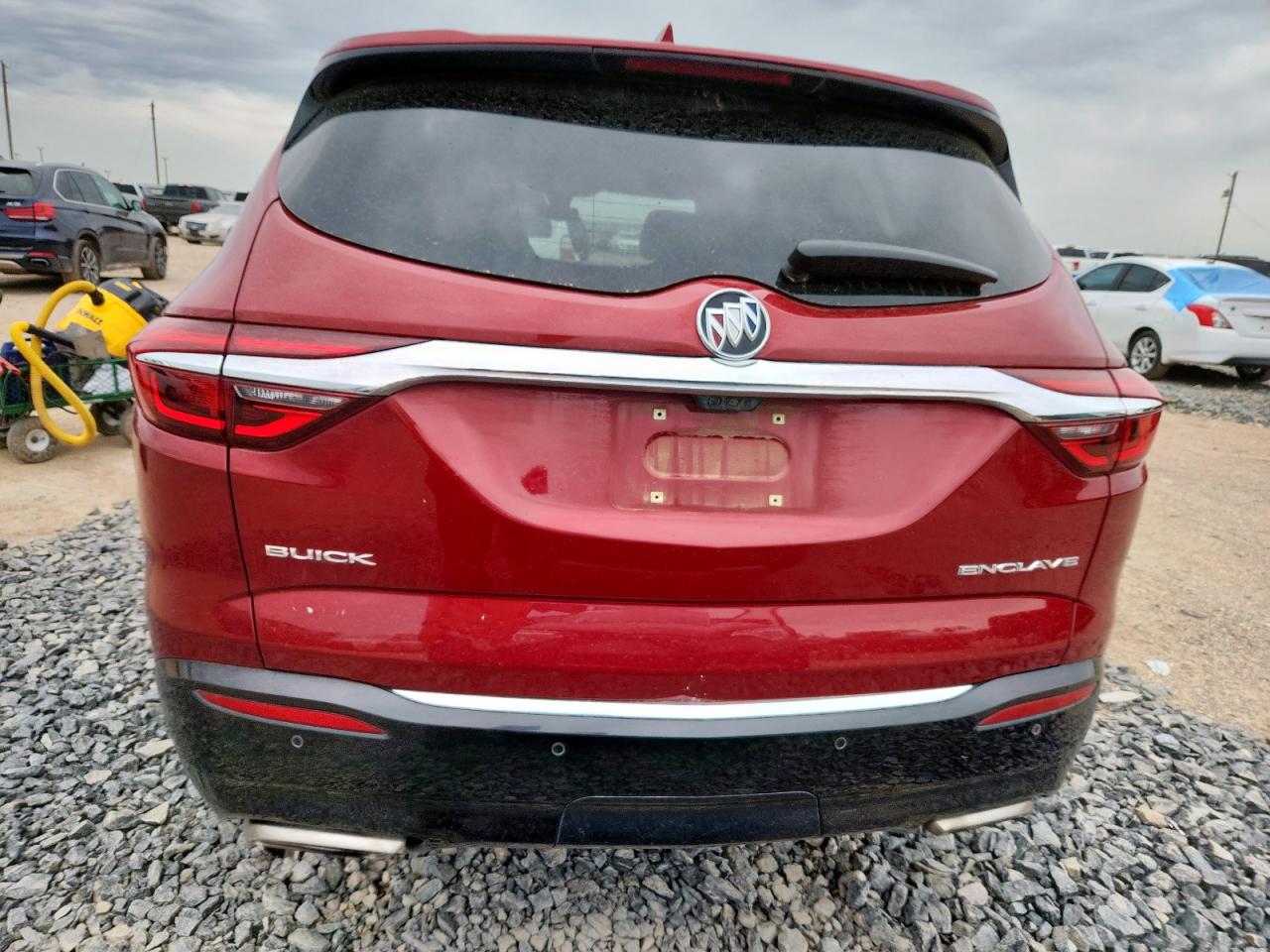 2018 Buick Enclave Premium VIN: 5GAERCKW8JJ185104 Lot: 63083665