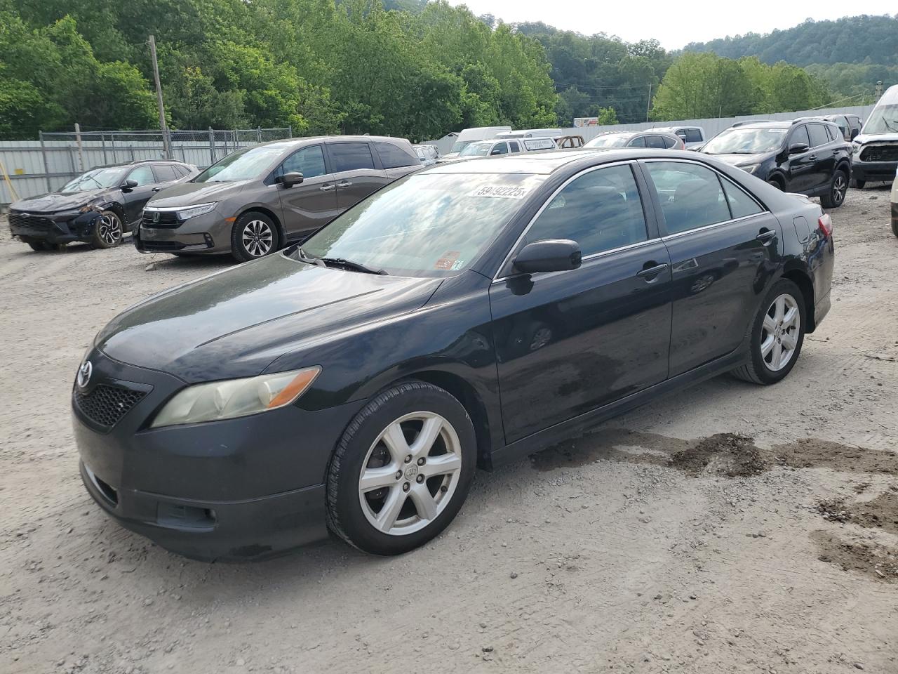 2007 Toyota Camry Le for Sale in Hurricane, WV - Hail