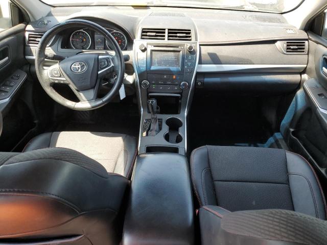 Sedans TOYOTA CAMRY 2016 Szary