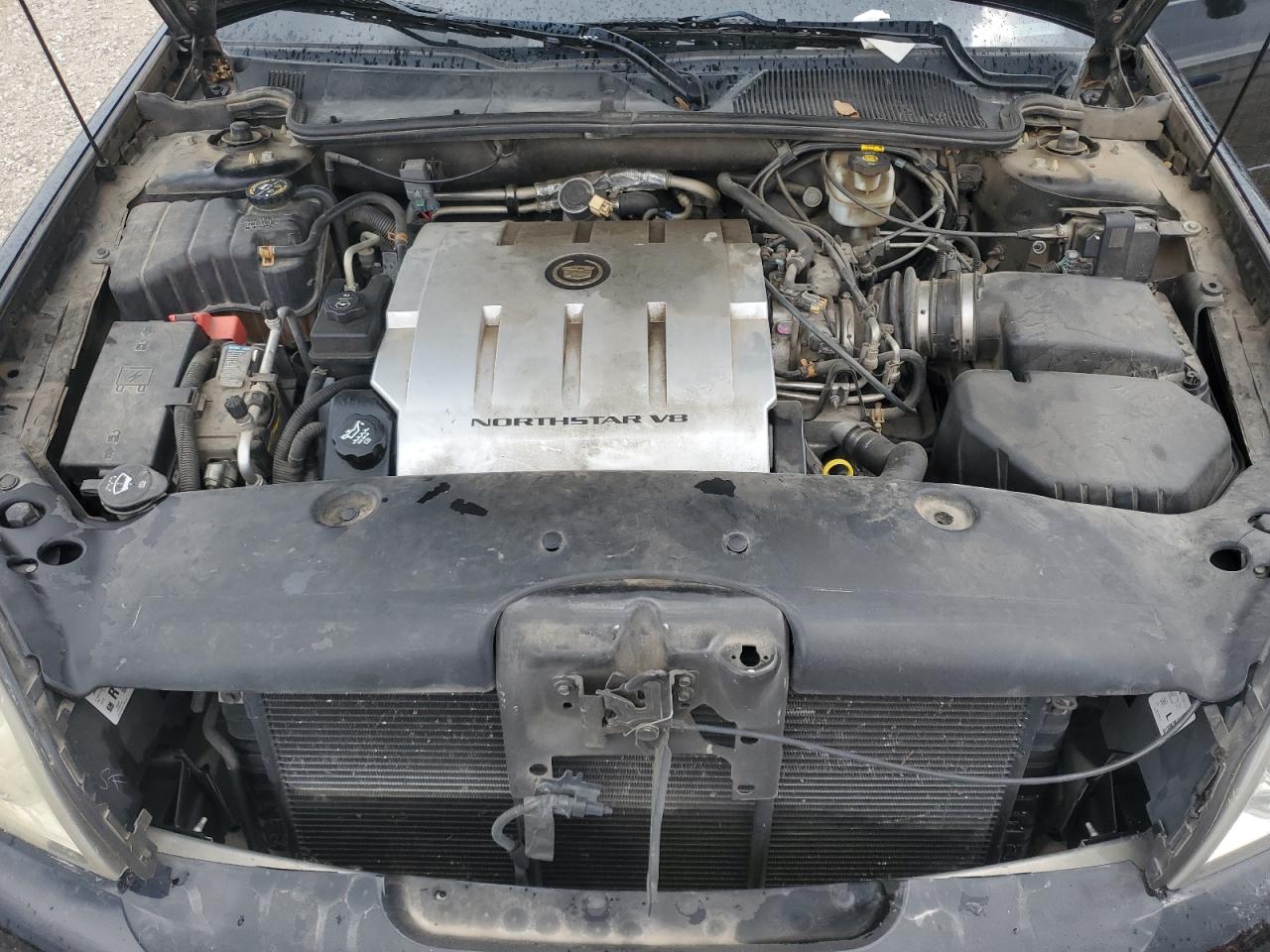 2004 Cadillac Deville VIN: 1G6KD57Y74U183033 Lot: 61602785