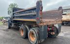 2004 Sterling Truck Lt 9500 de vânzare în Leroy, NY - Minor Dent/Scratches