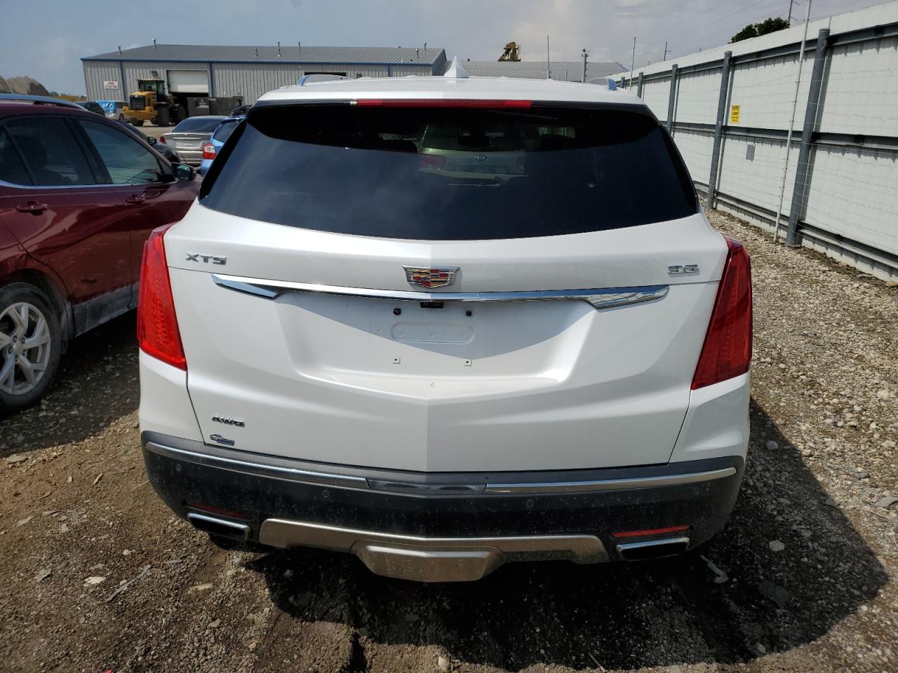 2017 Cadillac Xt5 Platinum VIN: 1GYKNFRS7HZ307555 Lot: 62259475