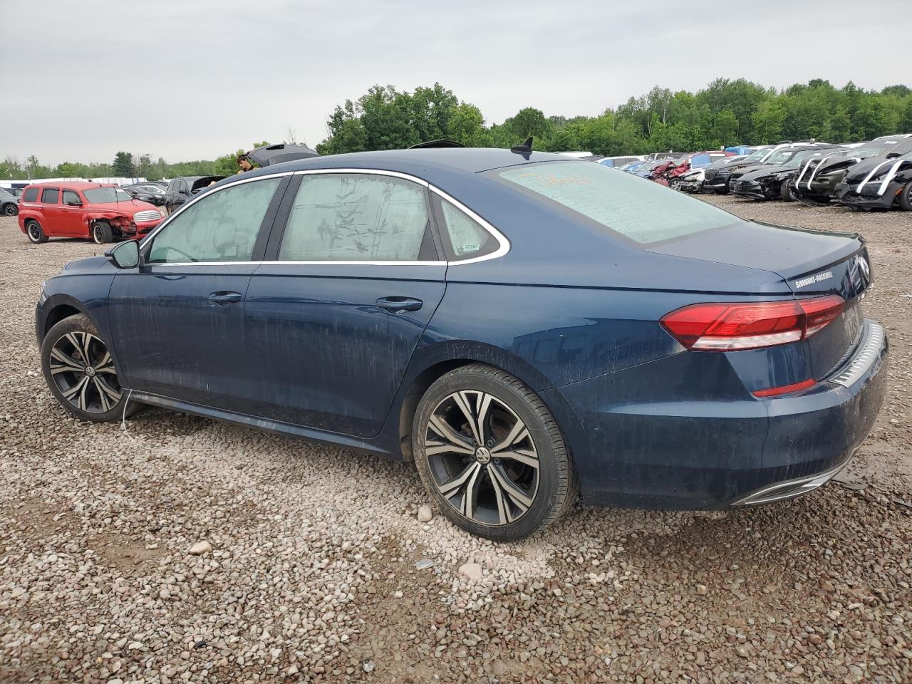 VOLKSWAGEN PASSAT 2021 VIN 1VWSA7A31MC007810 zdjęcie 2