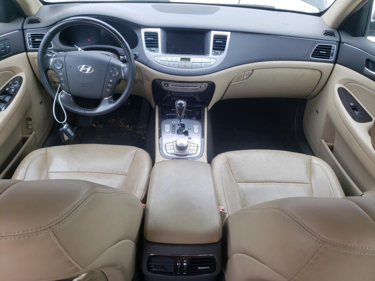 2010 Hyundai Genesis 4.6L VIN: KMHGC4DF0AU101394 Lot: 62688995