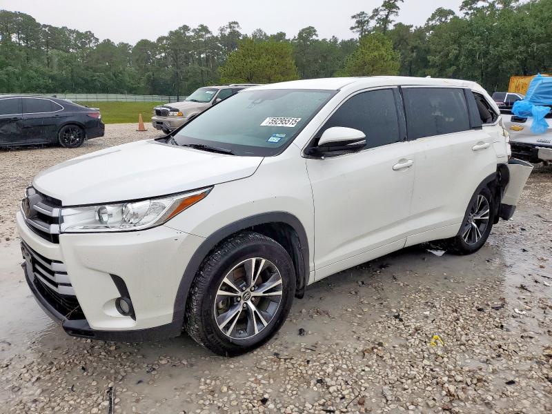  TOYOTA HIGHLANDER 2018 Белы