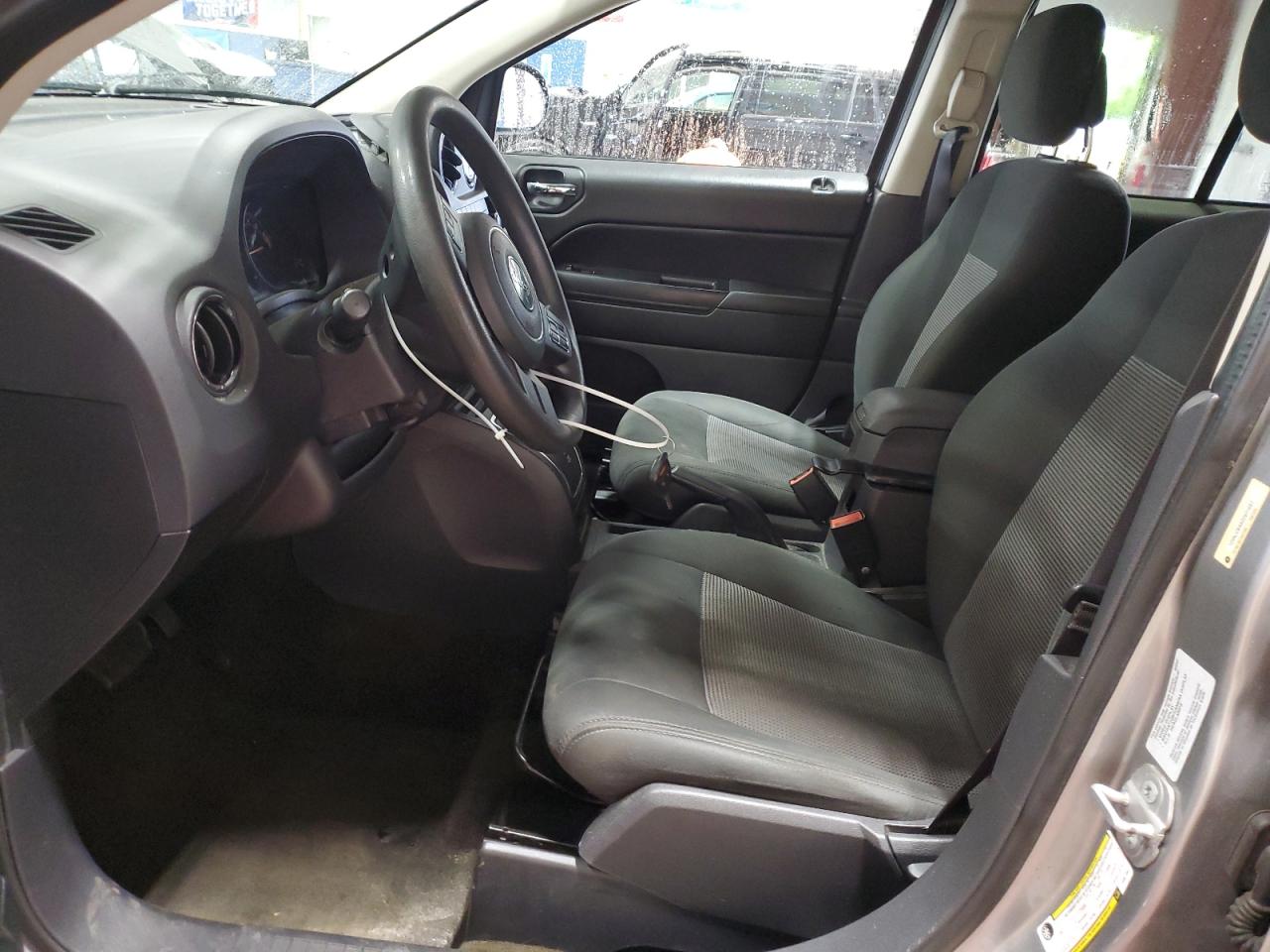 2016 Jeep Compass Sport VIN: 1C4NJCBA8GD611986 Lot: 62491265