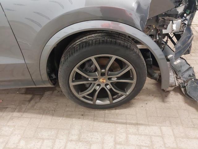2022 PORSCHE CAYENNE V6