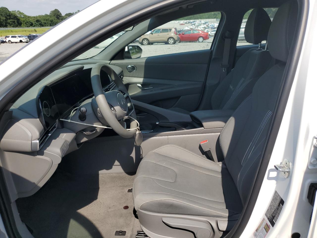 Hyundai Elantra se 2024