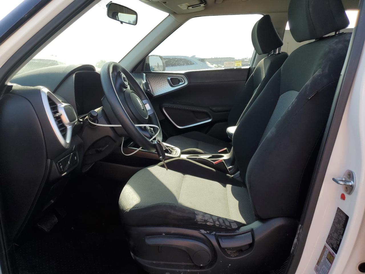 2020 Kia Soul Lx VIN: KNDJ23AU8L7068172 Lot: 60698435