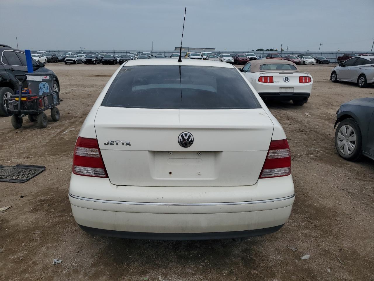 2004 Volkswagen Jetta Gls VIN: 3VWSK69M04M047704 Lot: 59488105