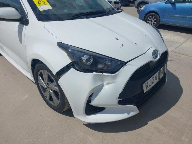 2024 TOYOTA YARIS ICON