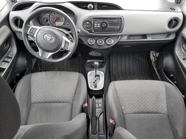 TOYOTA YARIS 2017 Biały